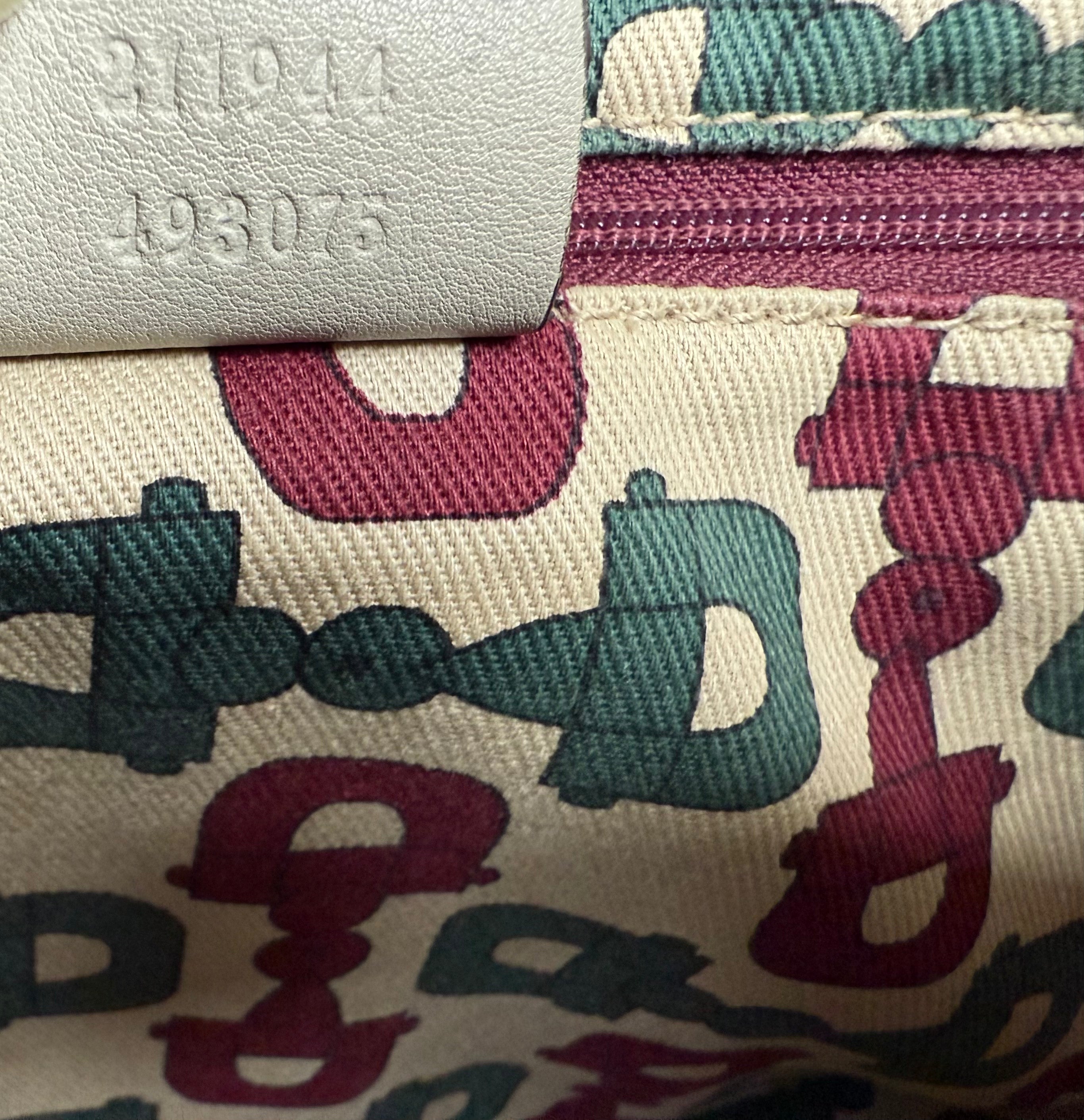 Gucci Sukey GG Ivory Leather Handbag