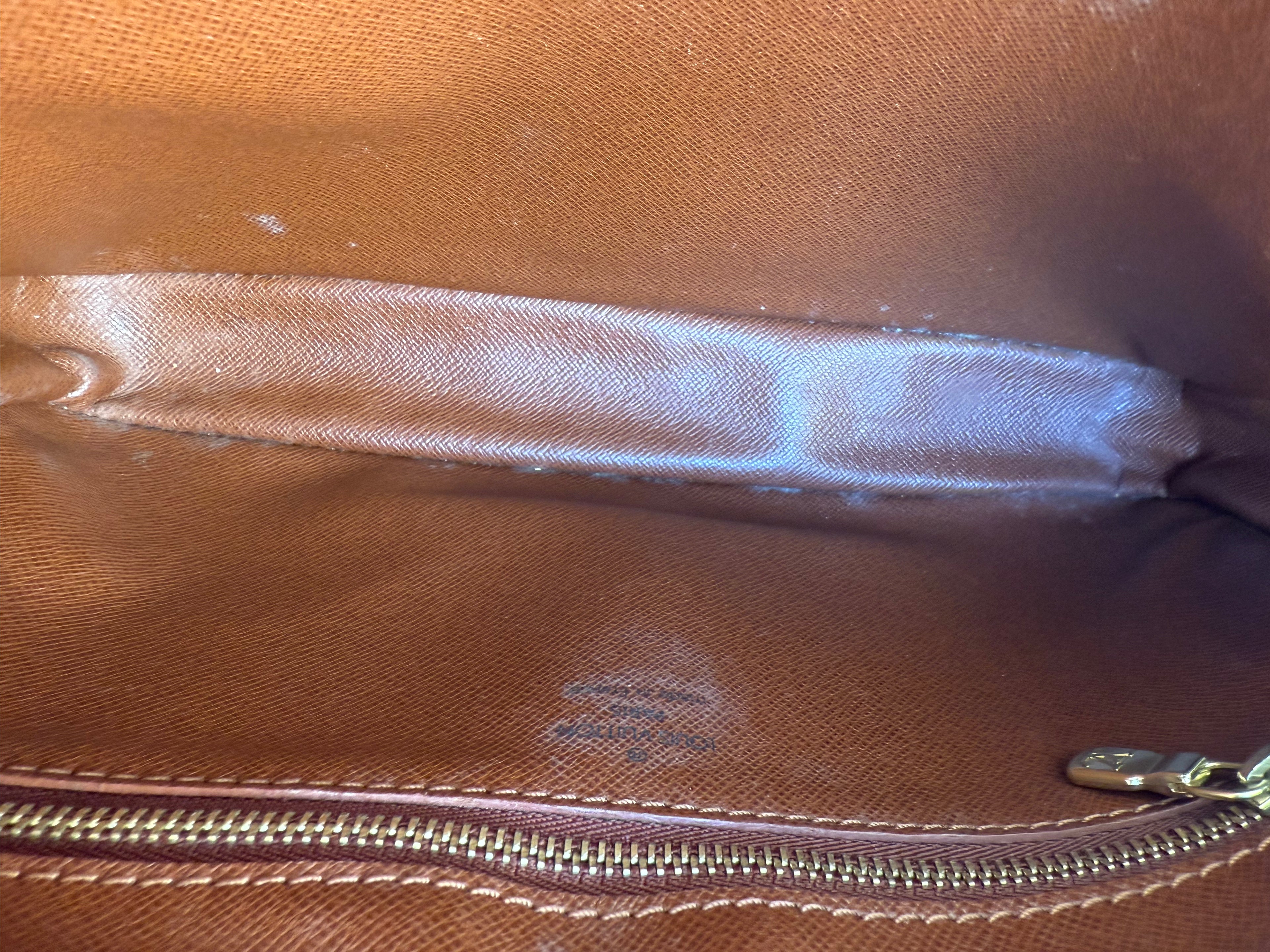 Louis Vuitton Monogram Marley Dragonne GM Clutch