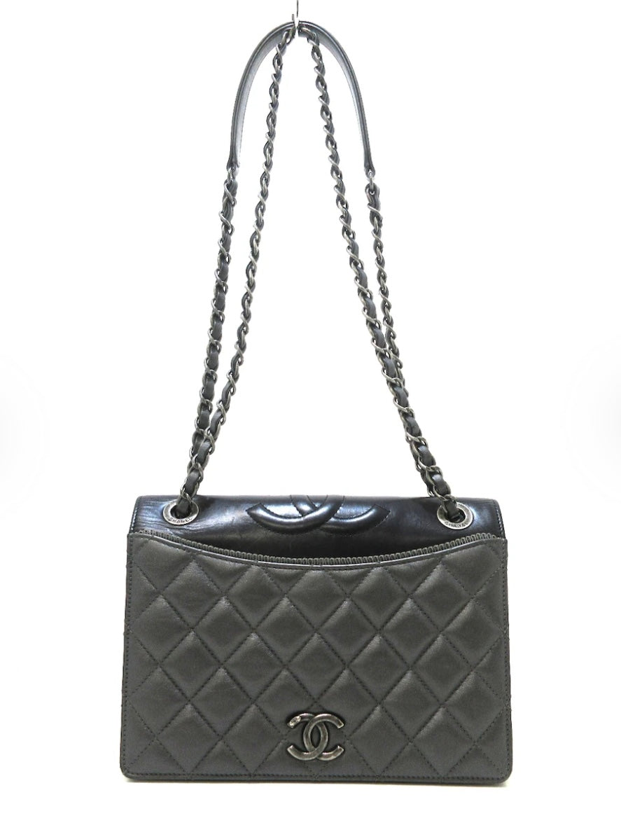 Chanel Matelasse Shoulder Bag Grey/Black Lambskin