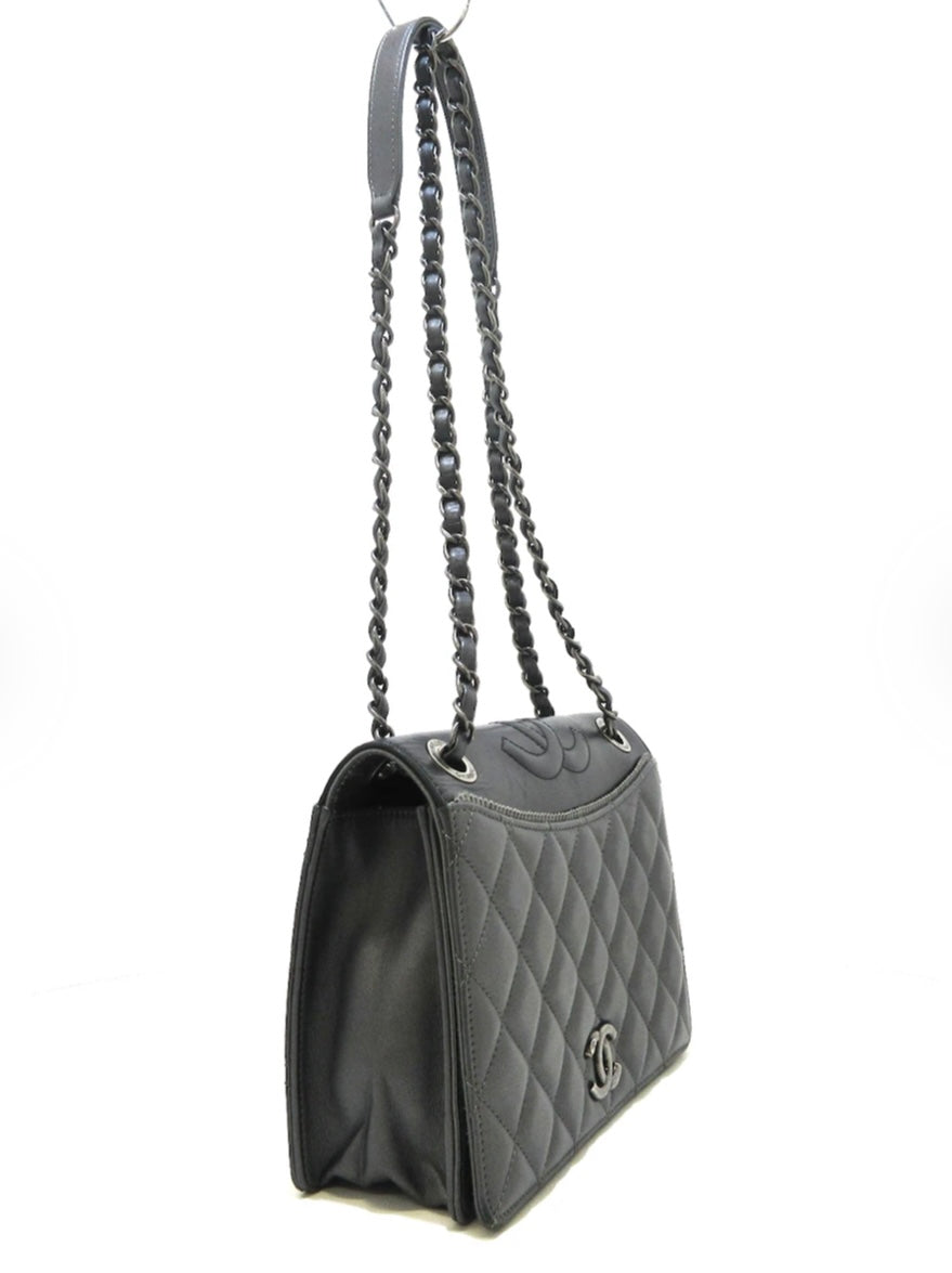 Chanel Matelasse Shoulder Bag Grey/Black Lambskin