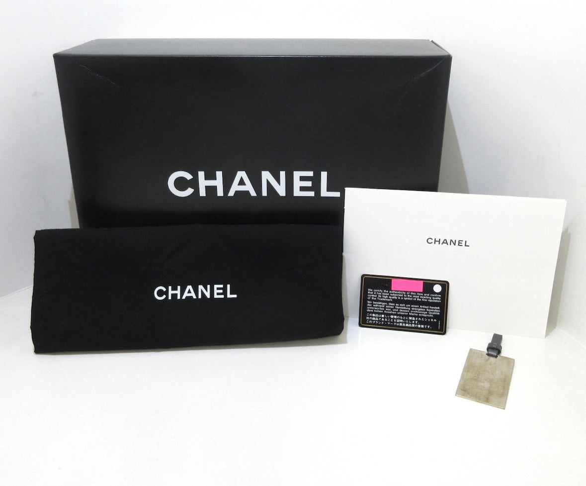 Chanel Matelasse Shoulder Bag Grey/Black Lambskin