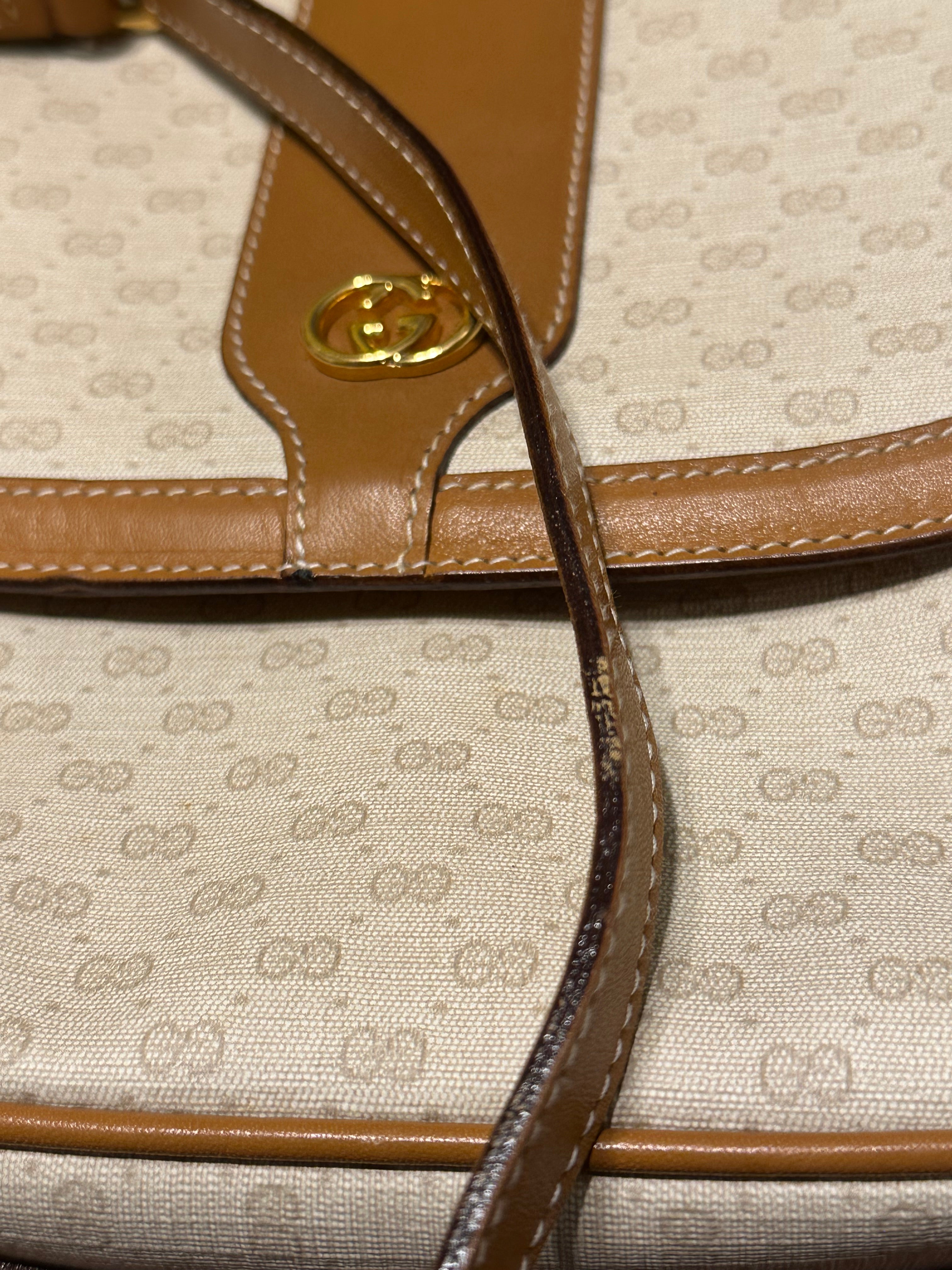 Gucci Micro GG Supreme Crossbody Bag