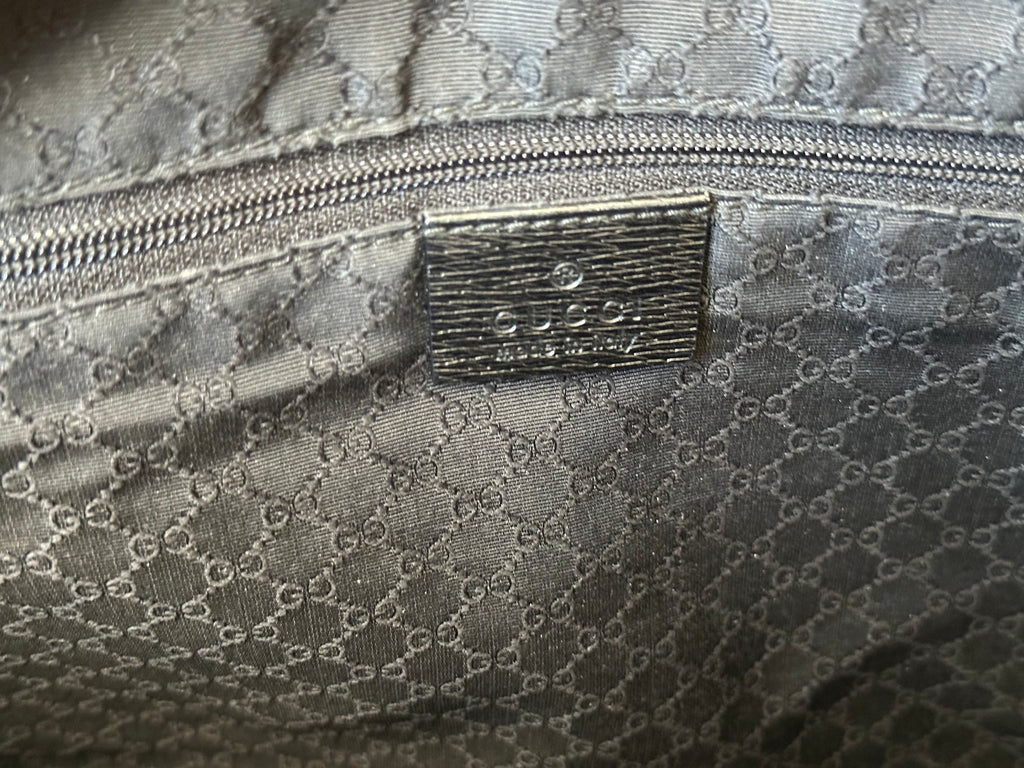 Gucci Front Angle Zipper Black Leather Shoulder Bag