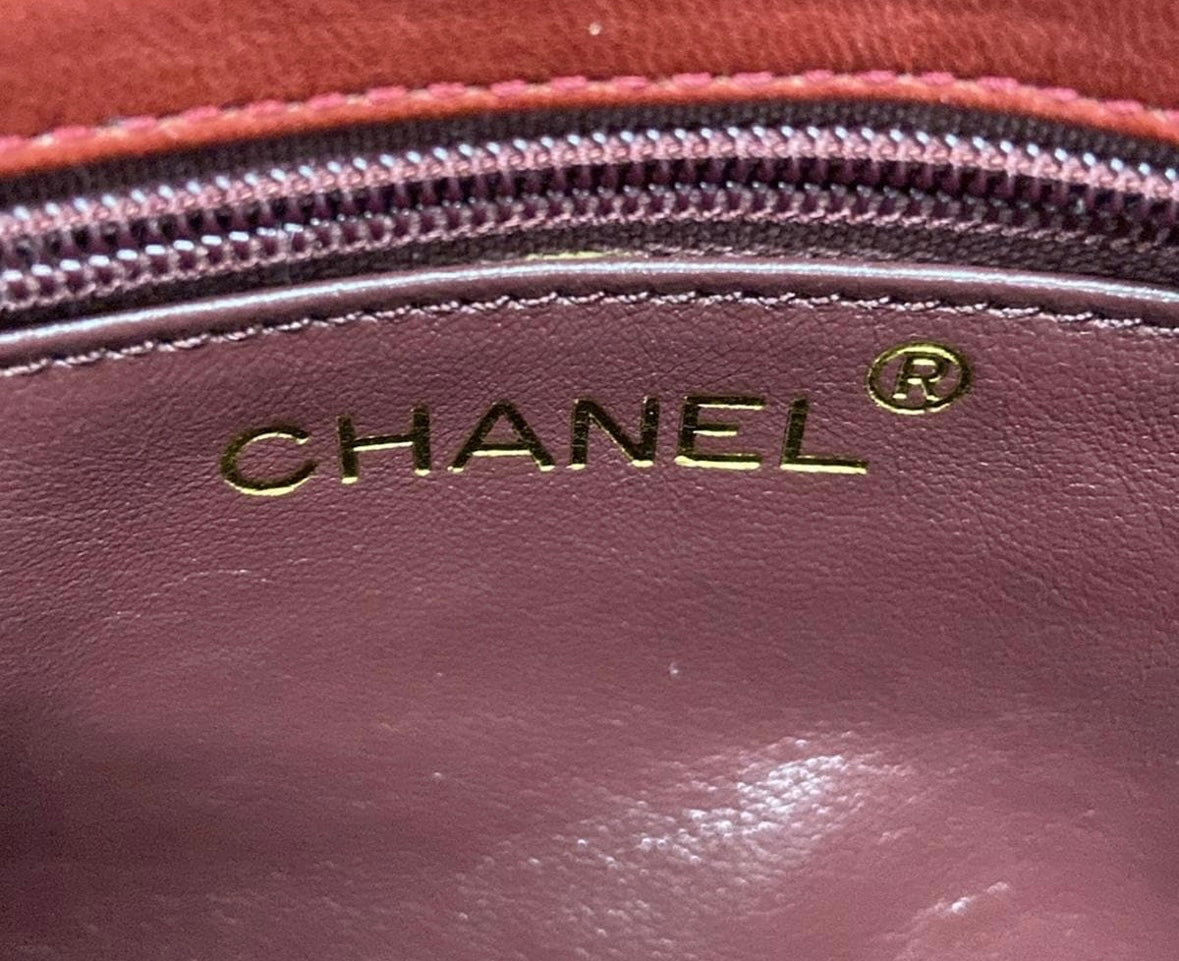 Chanel Vintage Matelasse Shoulder Bag Lambskin Leather Red