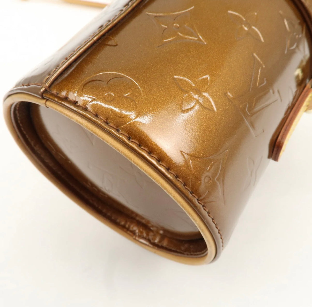 Louis Vuitton Monogram Vernis Leather Astor Place Bag